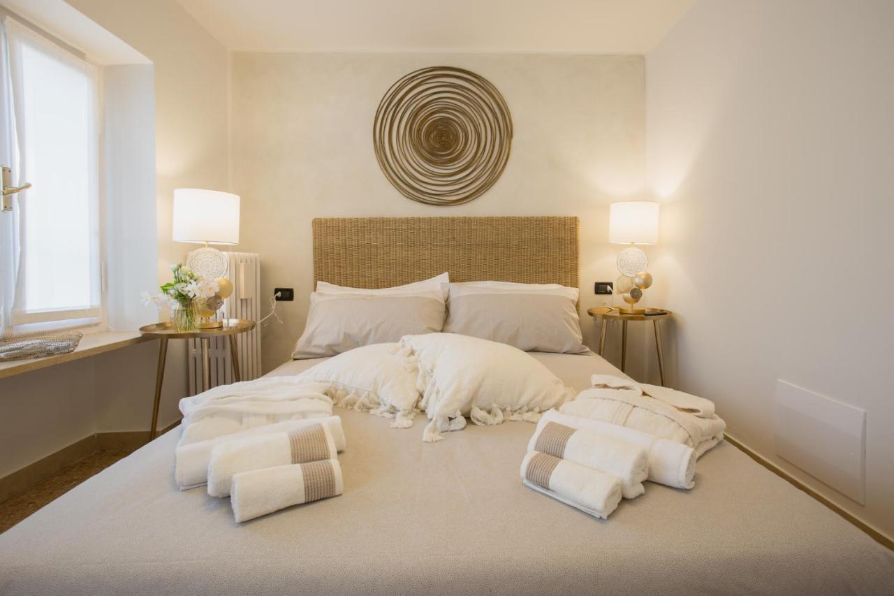 Residenza Europa Guest House Грецана Екстериор снимка